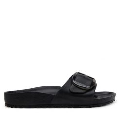 Klapki Birkenstock. Czarne klapki Birkenstock, bez wzorów, bez obcasa, bez zapięcia. Za 199.99 zł.