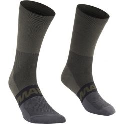 Wysokie skarpety Mavic Aksium. Szare skarpetki MAVIC, bez wzorów. Za 109.00 zł.