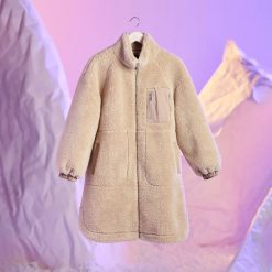 Płaszcz teddy - Beżowy. Brązowe płaszcze Sinsay, l, bez wzorów, bez kaptura. W wyprzedaży za 109.99 zł.