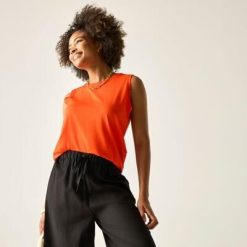 Damski top bez rękawów Fariene Cotton. Brązowe topy Regatta, m, bez wzorów, z bawełny, bez kołnierzyka, bez ramiączek. Za 145.00 zł.