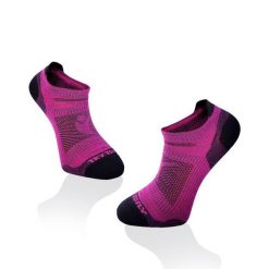 Krótkie skarpetki do turystyki górskiej Fuksja. Czerwone skarpetki TRY TO FLY, bez wzorów, trekkingowe. W wyprzedaży za 61.18 zł.