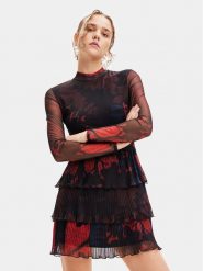 Desigual Sukienka codzienna 23WWVK78 Czerwony Regular Fit. Czerwone sukienki Desigual, na co dzień, m, bez wzorów, z syntetyku, bez kołnierzyka, bez ramiączek, proste. Za 539.99 zł.