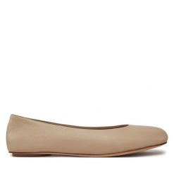 Baleriny Weekend Max Mara. Brązowe baleriny Weekend Max Mara, bez wzorów, bez obcasa, bez zapięcia. Za 919.99 zł.