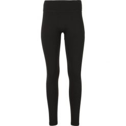 Damskie legginsy Athlecia Luxe. Czarne legginsy Athlecia, bez wzorów, z materiału, sportowe. Za 220.50 zł.