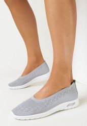 Szare Wsuwane Tenisówki z Ozdobną Perforacją Denita. Szare trampki Born2be, bez wzorów, bez zapięcia. W wyprzedaży za 50.99 zł.