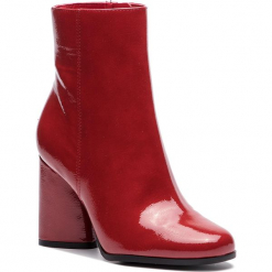 Botki GUESS - FLCH34 PAF10 LRED. Czerwone botki Guess, z aplikacjami, z materiału. Za 719.00 zł.