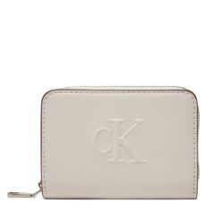 Portfel damski Calvin Klein Jeans. Portfele Calvin Klein Jeans, bez wzorów, z jeansu. Za 149.99 zł.