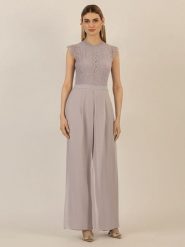 APART Kombinezon w kolorze fioletowym rozmiar: 42. Różowe kombinezony Apart, bez wzorów, z koronki, bez kołnierzyka, bez ramiączek. Za 274.88 zł.