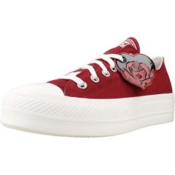 Kapcie CONVERSE CHUCK TAYLOR ALL STAR LIFT PLATFORM VALENTINE´S DAY Czerwony. Czerwone kapcie Converse, bez wzorów. Za 590.00 zł.