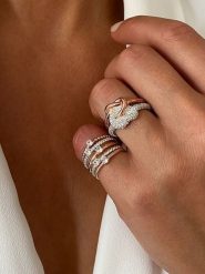 DI GIORGIO Pozłacany pierścionek z cyrkoniami rozmiar: 54. Czerwone pierścionki DI GIORGIO, z cyrkonią, pozłacane. Za 230.99 zł.