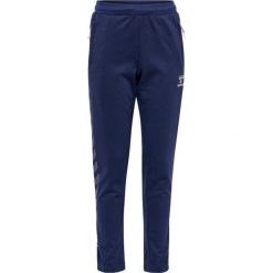 Dziecięcy bawełniany strój do biegania Hummel Move Grid. Niebieskie szorty Hummel, bez wzorów, z bawełny, sportowe. Za 210.05 zł.