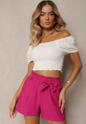 Fuksjowe Szorty Bermudy High Waist z Dodatkiem Bawełny Wiązane w Pasie Quisevia. Czerwone szorty Renee, bez wzorów, z bawełny. W wyprzedaży za 39.99 zł.