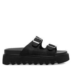 Klapki DeeZee. Czarne klapki DeeZee, bez wzorów, bez obcasa, bez zapięcia. Za 129.99 zł.