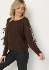 Brązowy Sweter z Moherem o Nietoperzowym Kroju z Ozdobnymi Wiązaniami w Panterkę Semiri. Brązowe swetry Born2be, s, bez wzorów, z jeansu, eleganckie, bez ramiączek. W wyprzedaży za 59.49 zł.
