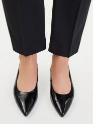Lasocki Baleriny CEO-RST-ROSE-02P Czarny. Czarne baleriny Lasocki, bez wzorów, z lakierowanej skóry, bez obcasa, bez zapięcia. Za 169.99 zł.