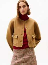Tommy Hilfiger kurtka pudełkowa z zawartością wełny Kobiety brązowy, 42. Brązowe kurtki Tommy Hilfiger, bez wzorów, z wełny, klasyczne, bez kaptura. Za 849.95 zł.