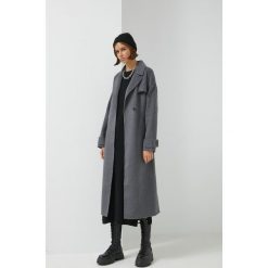 Tom Tailor płaszcz z domieszką wełny kolor czarny przejściowy. Czarne płaszcze Tom Tailor, l, bez wzorów, z wełny, bez kaptura. Za 699.99 zł.