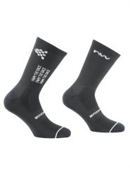 Skarpetki Northwave Own The Race. Czarne skarpetki Northwave, bez wzorów, z materiału. Za 120.00 zł.