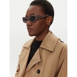 Okulary przeciwsłoneczne JACQUEMUS. Brązowe okulary przeciwsłoneczne JACQUEMUS, bez wzorów. Za 1,289.00 zł.