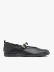 Czarne skórzane baleriny z paskiem. Czarne baleriny Ryłko, bez wzorów, ze skóry, eleganckie, bez obcasa, na płaskiej podeszwie, bez zapięcia. Za 379.99 zł.