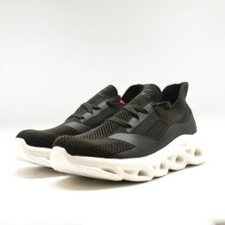 Buty sportowe PERLA zielony militarny. Białe buty treningowe LEGEA, bez wzorów, z materiału, bez zapięcia, trekkingowe. Za 120.00 zł.