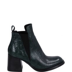 TŁOCZONE BOTKI NIKY10 ALLI BOTT. Botki Venezia, bez wzorów, ze skóry, bez obcasa, bez zapięcia. Za 389.00 zł.