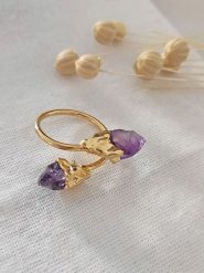 Luja Bijoux Pozłacany pierścionek z ametystami rozmiar: onesize. Różowe pierścionki Luja Bijoux, z ametystem, pozłacane. Za 83.42 zł.