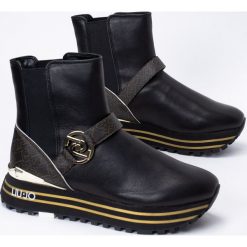 Sztyblety skórzane damskie czarne Liu Jo Maxi Wonder 49. Czarne botki Liu Jo, bez wzorów, z tkaniny, młodzieżowe, bez obcasa, bez zapięcia. Za 799.99 zł.