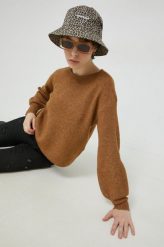 Pieces sweter damski kolor brązowy lekki. Brązowe swetry Pieces, l, bez wzorów, z dzianiny, bez ramiączek. W wyprzedaży za 83.99 zł.