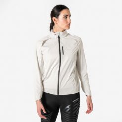 Kurtka do biegania damska Kiprun Run 900 Warm. Czarne kurtki do biegania KIPRUN, na jesień, s, z aplikacjami, z materiału, z kapturem, do biegania. Za 299.99 zł.