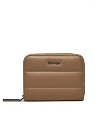 Calvin Klein Portfel Line Quilt Medium Zip Around K60K612201 Brązowy. Brązowe portfele Calvin Klein, bez wzorów, ze skóry. Za 149.99 zł.