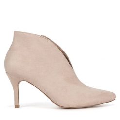 Botki JENNY. Brązowe botki Jenny, bez wzorów, bez obcasa, na szpilce, bez zapięcia. Za 119.99 zł.