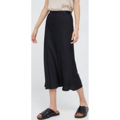 Calvin Klein spódnica kolor czarny midi prosta. Czarne spódnice Calvin Klein, na co dzień, bez wzorów, z satyny, midi, proste. W wyprzedaży za 419.99 zł.