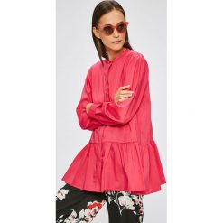 Answear - Koszula. Czerwone koszule ANSWEAR, l, bez wzorów, z elastanu, casualowe, bez kołnierzyka, bez ramiączek. W wyprzedaży za 59.90 zł.