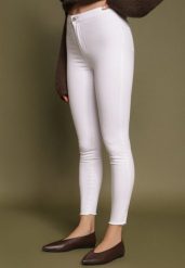 Białe Dopasowane Bawełniane Spodnie Irinaes. Białe jeansy Born2be, l, z aplikacjami, z bawełny, eleganckie. Za 69.99 zł.