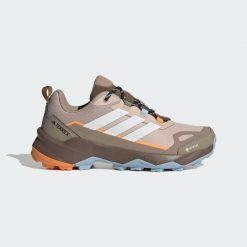 Buty trekkingowe Terrex Skychaser AX5 GORE-TEX Hiking. Białe buty trekkingowe adidas, bez wzorów, z gore-texu, bez zapięcia, wspinaczkowe, gore-tex. Za 529.00 zł.