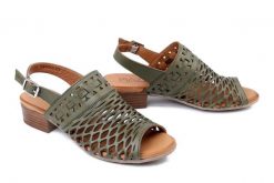 PIAZZA 910055-07 grun, sandały damskie. Zielone sandały Piazza, w ażurowe wzory, z gumy, bez obcasa, na obcasie, bez zapięcia. Za 299.90 zł.