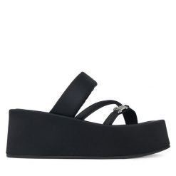 Japonki Juicy Couture. Czarne japonki Juicy Couture, bez wzorów. Za 229.99 zł.