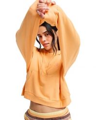 Bluza z kapturem damska SURFING BY DAYLIGHT. Zielone bluzy z kapturem Roxy, m, bez wzorów, z elastanu, z kapturem. Za 167.99 zł.