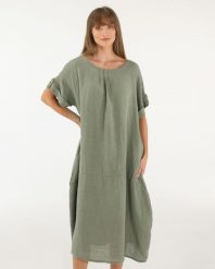 Zielona sukienka z lnu. Zielone sukienki Unisono, l, bez wzorów, z tkaniny, bez kołnierzyka, bez ramiączek, mini. Za 269.00 zł.
