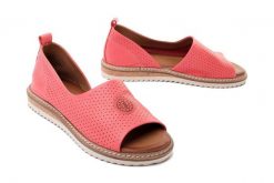 ARTIKER RELAKS 50C0852 koralowy, sandały damskie. Brązowe sandały Artiker Relaks, bez wzorów, ze skóry, bez obcasa, bez zapięcia. Za 259.90 zł.
