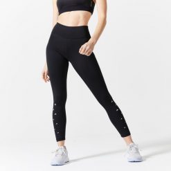 Legginsy fitness damskie Adidas. Legginsy adidas, bez wzorów, z materiału, eleganckie. W wyprzedaży za 189.99 zł.