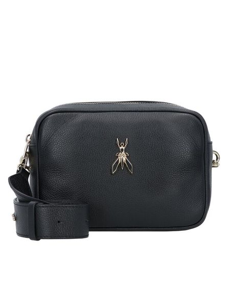 Patrizia Pepe Torebka 8B0232/L001-K118 Czarny. Czarne listonoszki Patrizia Pepe, bez wzorów, ze skóry, bez dodatków. Za 389.99 zł.