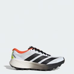 Buty do biegania w terenie Terrex Agravic 4. Białe buty do biegania adidas, bez wzorów, z gumy, bez zapięcia, do biegania. Za 599.00 zł.