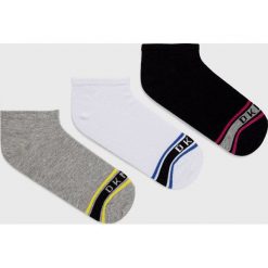 Dkny skarpetki (3-pack) S4.0062T damskie kolor szary. Szare skarpetki DKNY, bez wzorów. W wyprzedaży za 42.99 zł.