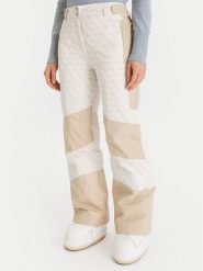 Guess Spodnie narciarskie W5BB70 W3272 Beżowy Regular Fit. Brązowe spodnie narciarskie Guess, z aplikacjami, z syntetyku, narciarskie. Za 959.99 zł.