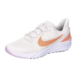 Buty do biegania damskie Nike DX7615104. Białe buty do biegania Nike, bez wzorów, z gumy, bez zapięcia, do biegania. Za 326.00 zł.