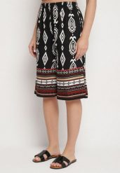 Czarne Szorty z Wysokim Stanem i Wzorem Etno Filanetia. Czarne szorty Born2be, bez wzorów, eleganckie. W wyprzedaży za 33.99 zł.