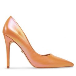 Szpilki DeeZee. Brązowe szpilki DeeZee, bez wzorów, bez obcasa, na szpilce, bez zapięcia. Za 139.99 zł.