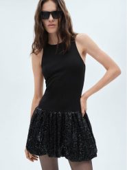 Mango Sukienka koktajlowa 77098269 Czarny Slim Fit. Czarne sukienki Mango, s, bez wzorów, z syntetyku, wizytowe, bez kołnierzyka, bez ramiączek. Za 119.99 zł.